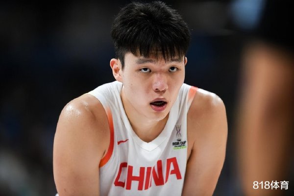 为国尽忠! 杨瀚森8月从NBA回国打亚洲杯, 周琦旧伤复发男篮五号位告急