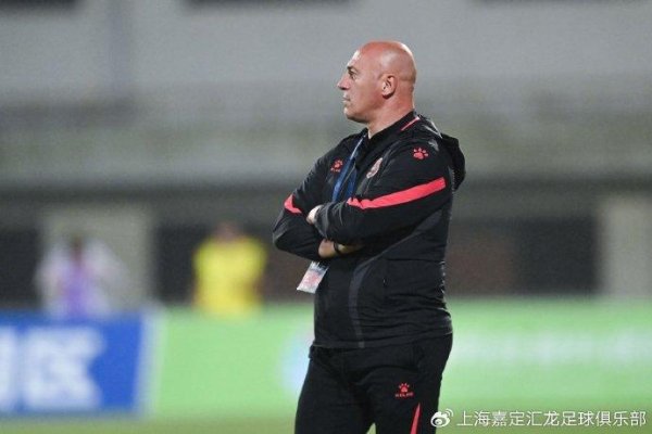 中甲三队齐换帅：形势不妙时 换帅换活法