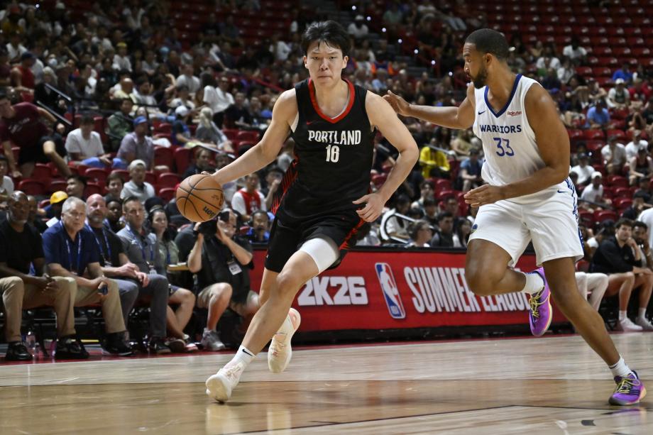 [图]杨瀚森10分4板5助1断3帽 开拓者大胜勇士NBA最新交易