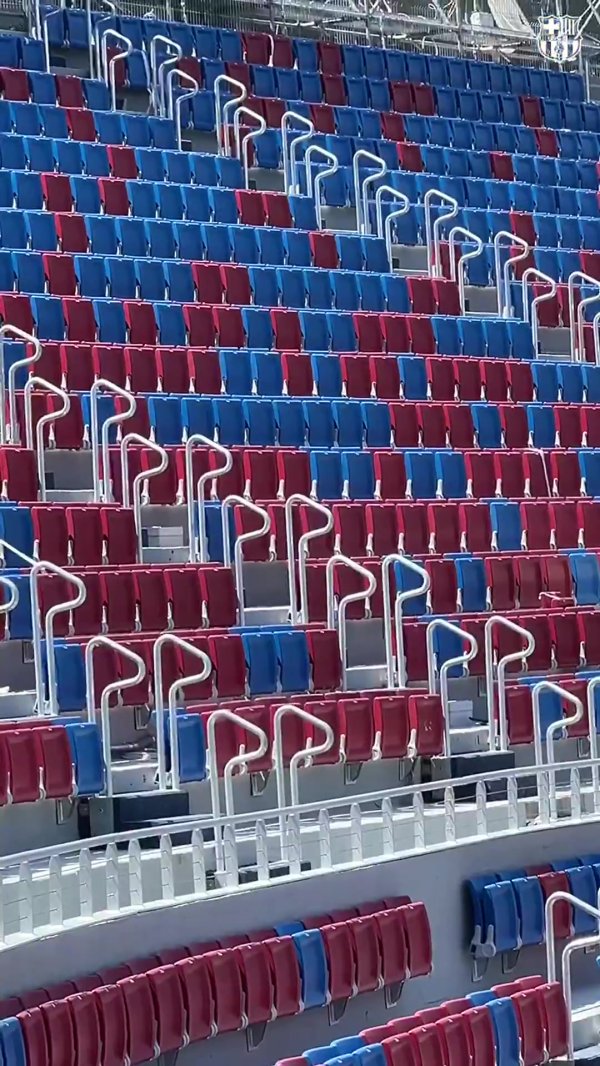 巴萨社媒晒诺坎普运动活动    场  现场视频：没有比家更好的地方🥹🏟️