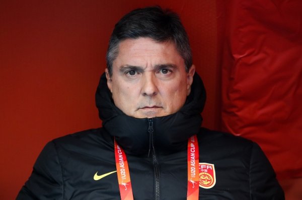 东体: U22国足没表现出能力与指导教练员有关, 两套体系塞进一套阵形