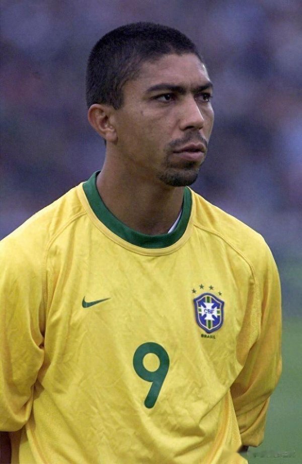 生不逢时的德甲金靴, 埃尔伯古代足球    生涯回顾