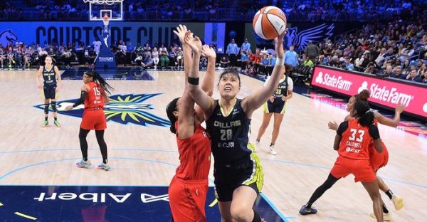 希尔蒙三分准致胜球  李月汝7分3篮板球   飞翼主场作战  惜败理想