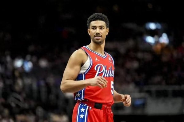 场均24分想要1.5亿! 结果篮网只给2年2820万, 球探: 他只适合后备