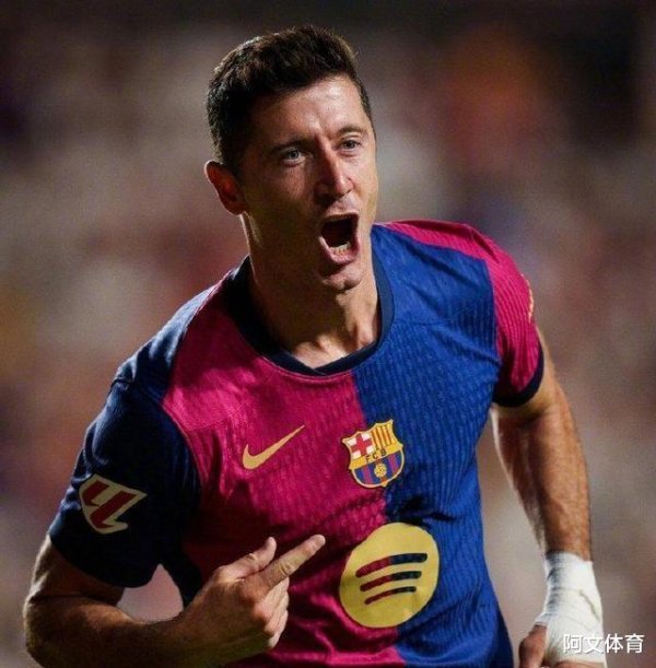 巴萨6-0狂胜! 10亿豪门觉醒, 西甲争冠悬念重生