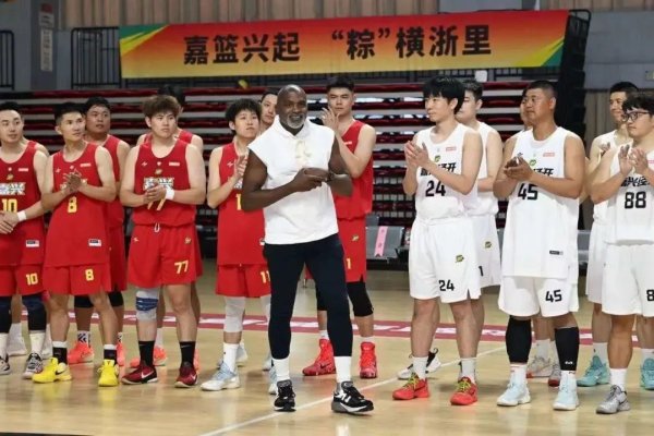 浙BA排面! NBA前球星来指导督战, 曾是姚明的老大哥