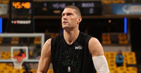 大洛佩兹深情致谢雄鹿 展望快船夺魁  前景