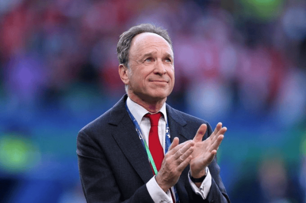 DO独家: 蒂姆-刘易斯突然卸任阿森纳副主席一职, 有强烈影响