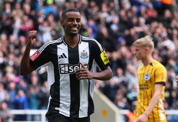 记者：利物浦将在72小时内再次报价伊萨克