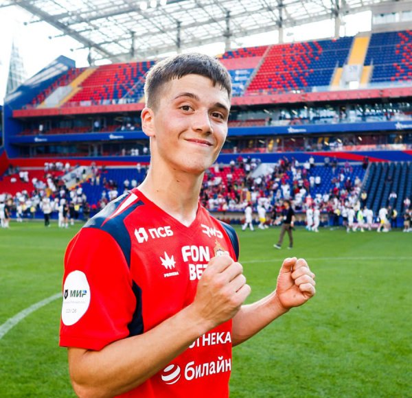 曝曼联或500万签中场球员小妖! 6场3球1助功  , 他有儿魔梦尤其敬仰弗爵