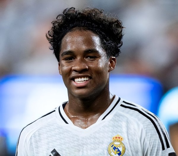 说啥也不走! 皇马新9号誓要与姆巴佩、维尼修斯争夺主力资格