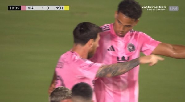 ＂你就这样跑＂...梅西破门后对弗雷面授机宜 后者接梅西传球送助攻