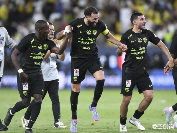 1-0, 本泽马缺席仍赢, 34岁坎特一剑封喉, C罗争冠劲敌3连胜登顶