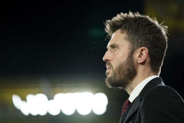 卡里克：曼联让前锋回撤到中场支持B费和卡塞米罗 库尼亚回追积极