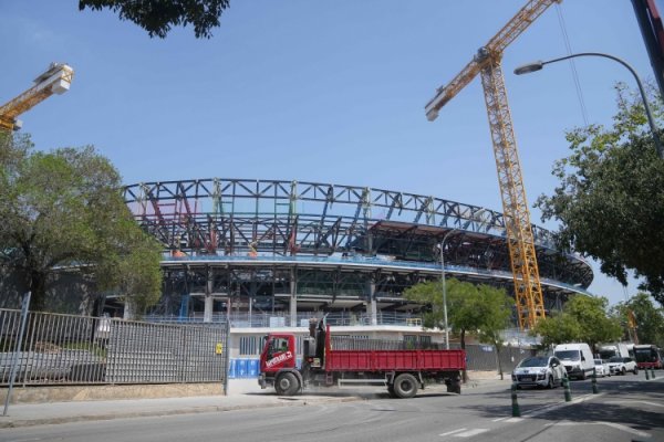 西甲海外赛被取消！西媒：巴萨至少因此损失500万欧收入