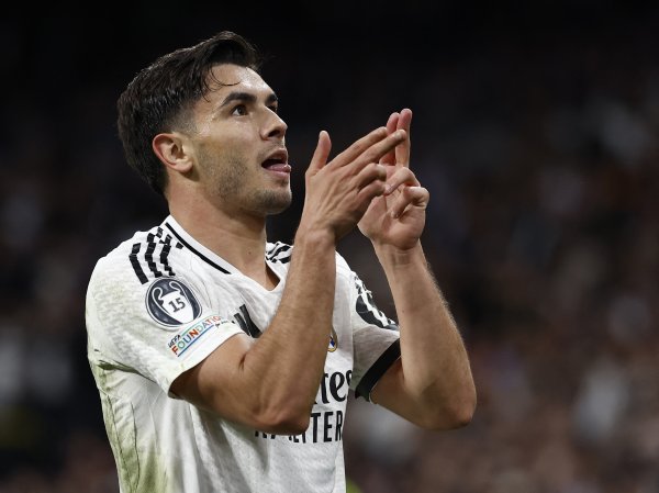 迪亚斯or马斯坦托诺？马卡：阿隆索尚未确定国家德比的右边路人选