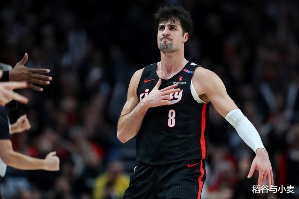 开拓者锋线球星: 利拉德是球队的领袖, 我希望他给我提供更多帮助