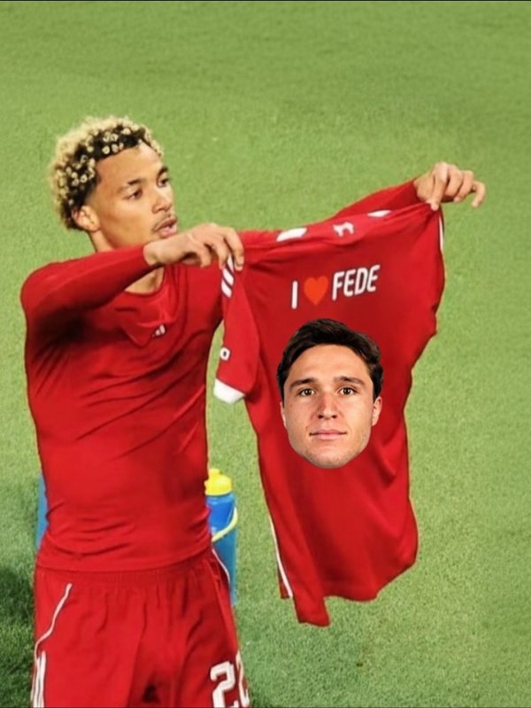 😘深情告白！埃基蒂克小号晒照“表白”小基耶萨：我❤️费德