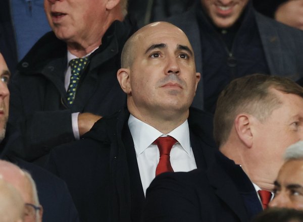 贝拉达：曼联球迷始终支持球队，展现了永不放弃不断追求成功精神