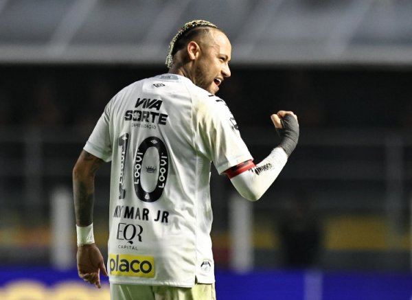 每体：尽管内马尔有意前往美职联，但桑托斯有信心与其完成续约